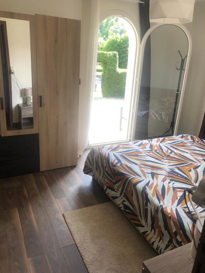 Logement Au Calme Dans Une Maison. Moirans-en-Montagne Exterior foto